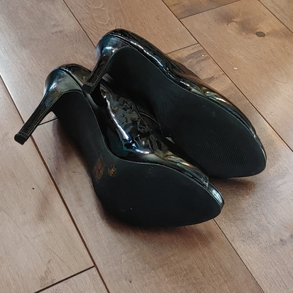 JESSICA SIMPSON black patent leather pumps 8.5 - Picture 9 of 10